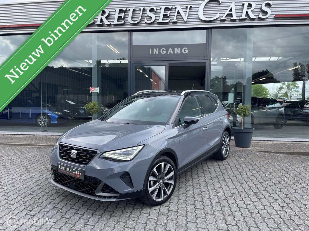 54079083
